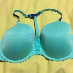 Victoria's Secret sports bra (almost new)